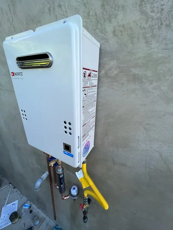 Tankless water heater installation for Lakeland Estates homes
